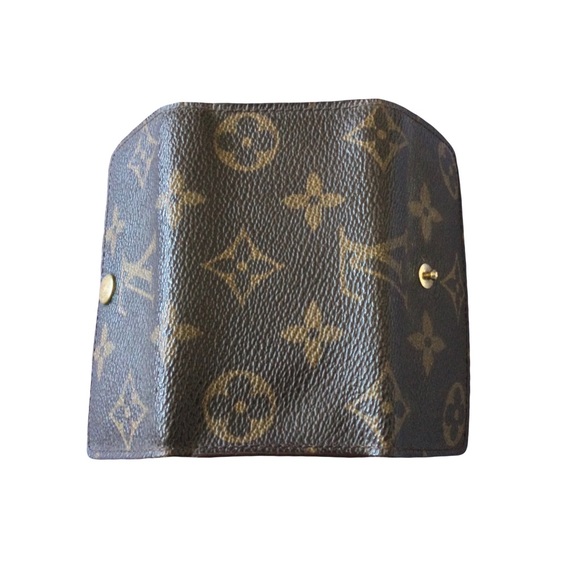 HOST PICK Louis Vuitton Monogram Key Case - Picture 2 of 11